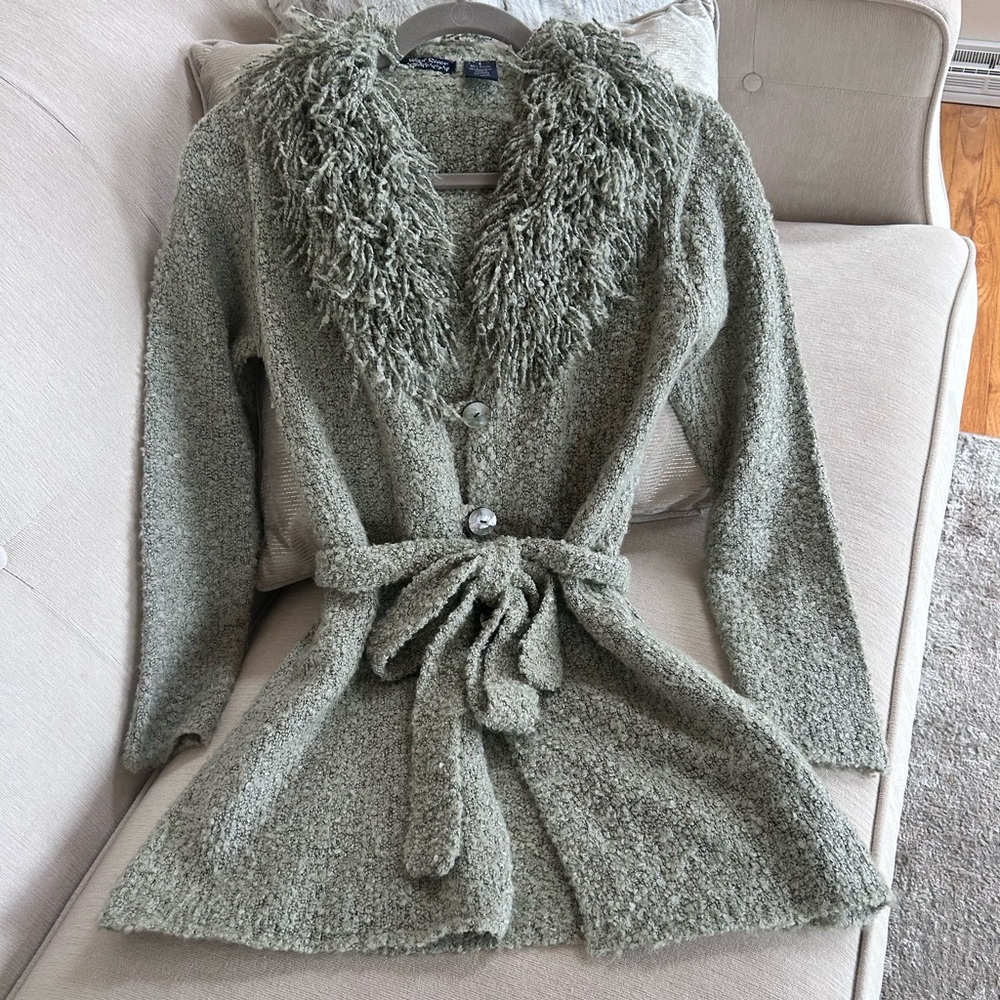 Elegant Sage Green Women's Cardigan with  Shaggy Knit Collar